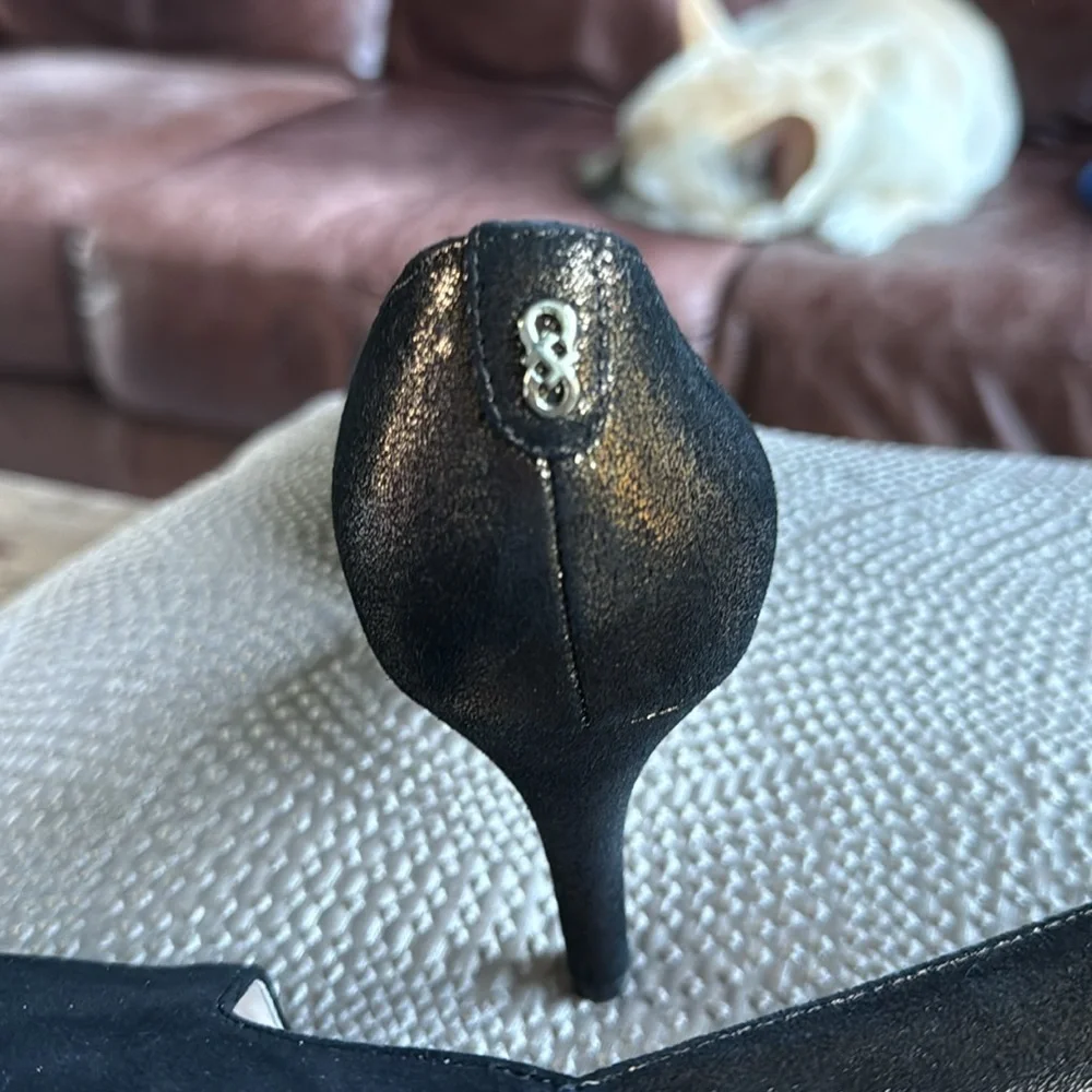 Cole Haan black velvet/gold metallic pumps - Picture 3 of 4